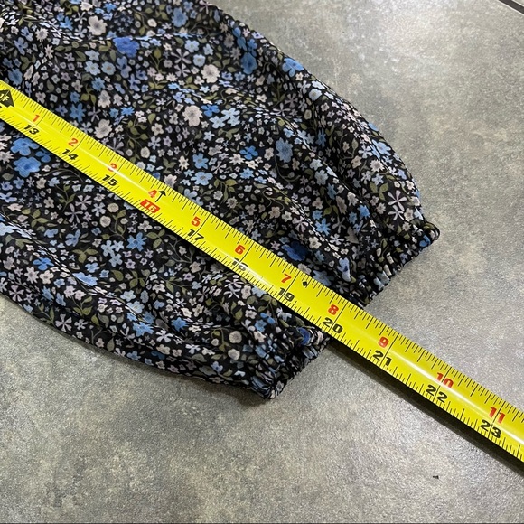 Aritzia Wilfred Daydreamer V Neck Pleated Blue Floral Puff Sleeve Sz XL Boho EUC - Picture 11 of 11